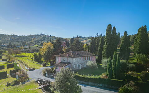 Lucca 657: Ciel, Plante, Bâtiment, Arbre, Paysage Naturel, Paysage, Design Urbain, Maison, Ville, Colline