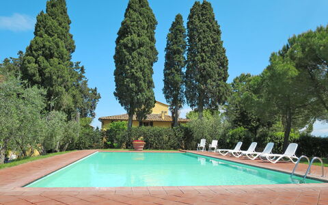 Tavarnelle Val di Pesa 617: L'Eau, Plante, Ciel, Piscine, Arbre, Herbe, Loisir, Ombre, Paysage Naturel, Immobilier