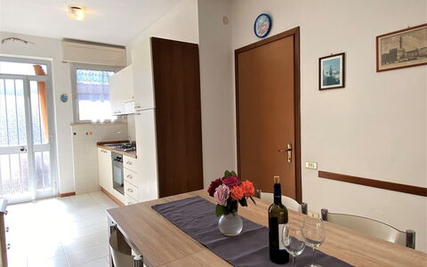 Palazzeta Iv: Meubles, Propriété, Cadre, Bleu Azur, Bois, Éclairage, Design Intérieur, Confort, Sol, Sol