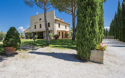 Cecina 609: Propriété, Immobilier, Maison, Domicile, Arbre, Biens, Zone Résidentielle, Bâtiment, Herbe, Architecture