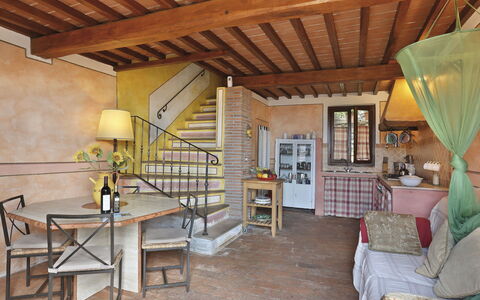Buti 608: Pièce, Propriété, Bâtiment, Plafond, Maison, Design Intérieur, Meubles, Immobilier, Faisceau, Domicile