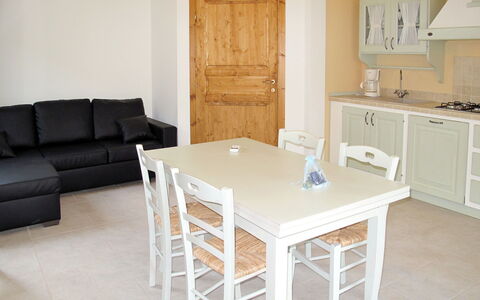 Riparbella 626: Meubles, Pièce, Propriété, Table, Sol, Design Intérieur, Chaise, Bâtiment, Salle À Manger, Maison