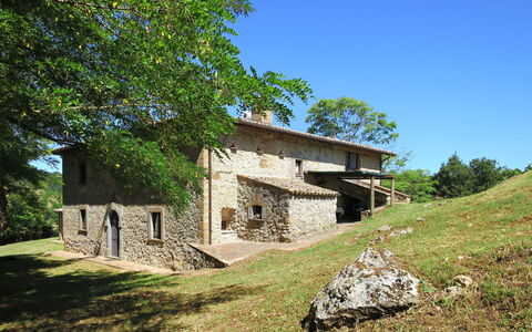 Lago di Bolsena 668: Propriété, Maison, Paysage Naturel, Zone Rurale, Bâtiment, Architecture, Arbre, Chalet, Ferme, Immobilier