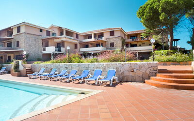 Porto Cervo 616: Propriété, Piscine, Bâtiment, Immobilier, Recours, Appartement, Maison, Zone Résidentielle, Domicile, Vacances