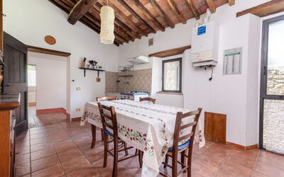 La Casa Antica 601.1: Meubles, Table, Bois, Maison, Cadre, Design Intérieur, Bâtiment, Salon, Sol, Faisceau