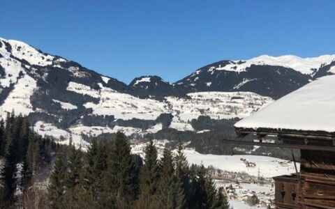 Alte Sahnealm: Ciel, Neige, Montagne, Nuage, Arbre, Pente, Plante, Mélèze, Montagnes, Terrain