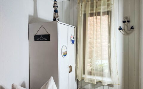 Jana: Design Intérieur, Éclairage, Pièce, Domicile, Luminaire, Appartement, Linge, Rideau, Lampe, Cadre