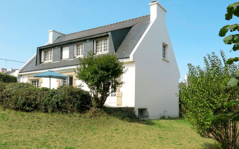 Pen Er Guer: Ciel, Plante, Bâtiment, Propriété, Fenêtre, Maison, Lot Terre, Végétation, Herbe