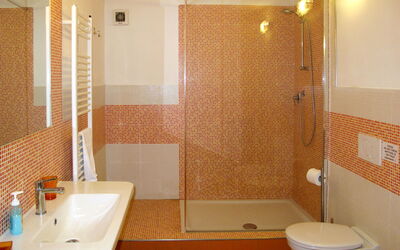 Logement:&nbsp;Orange (Slr353) 645.4