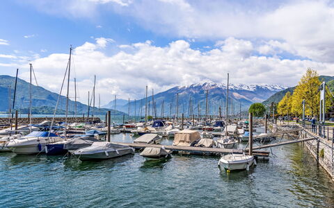 San Vincenzo: Montagnes Relief, L'Eau, Montagne, Bateau, Colline, Marina, Navire, Chaîne De Montagnes, Cotiers Et Relief Océaniques, Canal