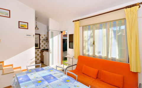 Bibione 658: Ombre, Porche, Balcon, Clôture, Balustrade, Structure En Plein Air