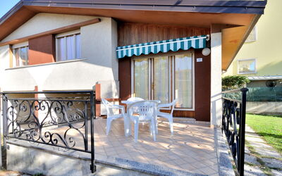 Bibione 658: Propriété, Maison, Bâtiment, Domicile, Immobilier, Façade, Pergola, Pièce, Architecture, Siding