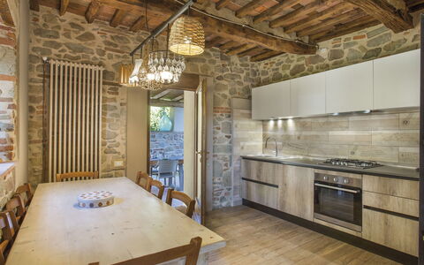 Aurora: Propriété, Pièce, Bâtiment, Plafond, Meubles, Design Intérieur, Sol, Comptoir, Cuisine, Immobilier