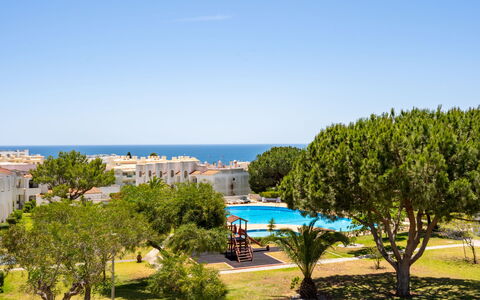 Quinta Do Torrejão: Ciel, Plante, L'Eau, Communauté Des Plantes, Arbre, Bleu Azur, Lot Terre, Arecales, Herbe, Paysage Naturel