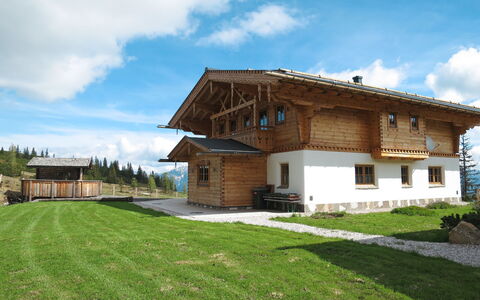 Forstau 601: Nuage, Ciel, Plante, Bâtiment, Propriété, Fenêtre, Maison, Arbre, Lot Terre, Paysage Naturel