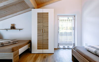 Spieglhof 602.3: Meubles, Propriété, Confort, Bois, Éclairage, Design Intérieur, Sol, Ombre, Fenêtre, Salon