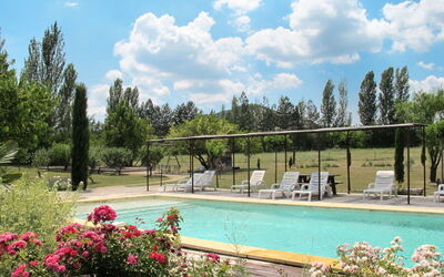Sigonce 651: Propriété, Piscine, Immobilier, Ciel, L'Eau, Maison, Botanique, Biens, Loisir, Arbre