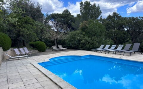 Le Coba: Piscine, Bleu, Mobilier De Jardin, Recours, Ombre, Composite, Balancelle, Caractéristique De L'Eau, Aménagement Paysager, Dalle