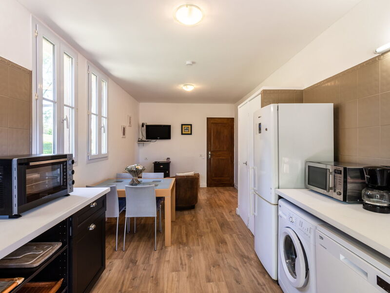 Logement:&nbsp;Maison Josée 708.1