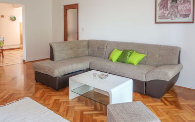 Logement:&nbsp;Mirjana 797.2