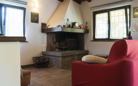 Il Casaletto: Cadre, Meubles, Propriété, Fenêtre, Bâtiment, Bois, Plante D'Appartement, Plante, Salon, Design Intérieur