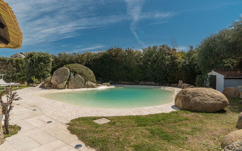La Dolce Vita: L'Eau, Nuage, Ciel, Plante, Ressources En Eau, Bleu Azur, Piscine, Paysage Naturel, Lot Terre, Cotiers Et Relief Océaniques