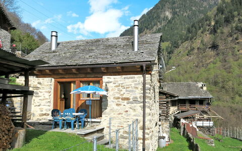 Rustico Diego: Propriété, Maison, Bâtiment, Village De Montagne, Chalet, Village, Montagne, Zone Rurale, Toit, Architecture
