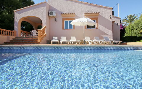 Dulce Vida: Piscine, Propriété, Bâtiment, Maison, Immobilier, Villa, Bleu Azur, Domicile, Architecture, Biens