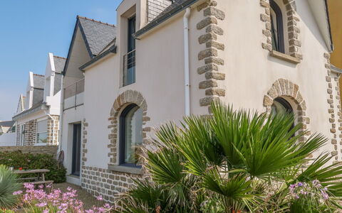 Men Meur: Plante, Bâtiment, Propriété, Ciel, Fenêtre, Maison, Végétation, Architecture, Arecales, Arbre
