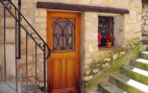 Schöner Stern: Propriété, Bâtiment, Porte, Maison, Architecture, Façade, Fenêtre