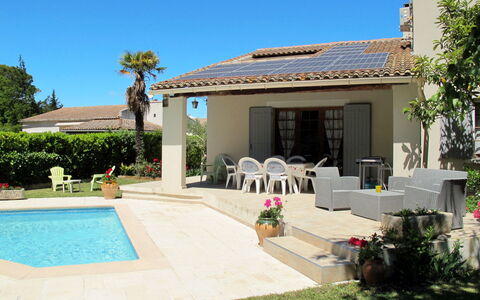 A Qui Sian Ben: Propriété, Maison, Domicile, Bâtiment, Immobilier, Zone Résidentielle, Piscine, Biens, Arrière-Cour, Villa