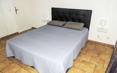 Kasara: Lit, Chambre, Literie, Meubles, Drap De Lit, Sol, Linge, Sol, Textile, Cadre De Lit