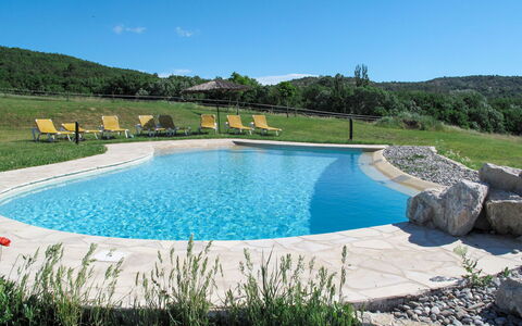 La Princesse: Piscine, Propriété, Paysage Naturel, Ressources En Eau, L'Eau, Vacances, Immobilier, Réservoir, Arbre, Loisir