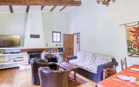 Le Hameau des Launes: Meubles, Propriété, Table, Bâtiment, Bois, Canapé, Éclairage, Salon, Design Intérieur, Sol