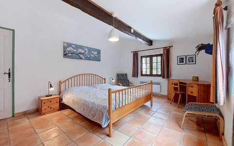 Carpanel: Meubles, Design Intérieur, Mur, Sol, Bois, Plafond, Lit, Sol, Chambre, Pièce