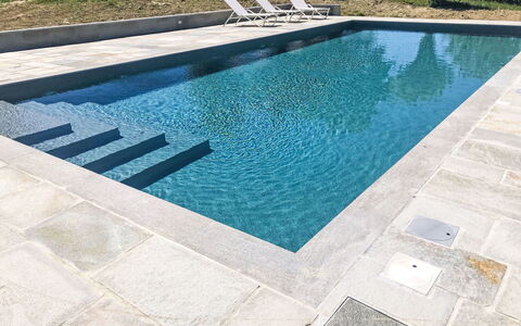 Antica Cascina: Piscine, Composite, Tuile, Béton, Caractéristique De L'Eau, Dalle, Matériau Naturel, Conception