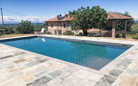 Antica Cascina: Piscine, Composite, Dalle, Tuile, Caractéristique De L'Eau, Béton, Pavé