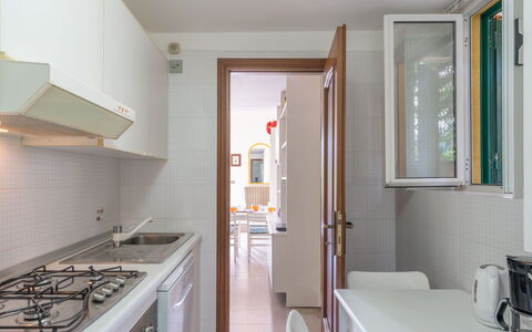 Botti: Bâtiment, Gaz Poele, Cabinetry, Cuisine, Cooktop, Cuisinière, Appareil De Cuisine, Bois, Design Intérieur, Fenêtre
