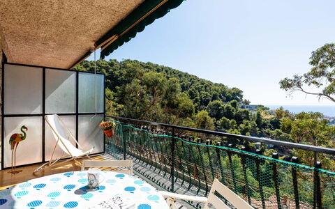 Il Nido: Chalet, Lot Terre, Cabane En Rondins, Rive, Réservoir, Cabanon, Batiments Jardin, Du Son, Des Bois