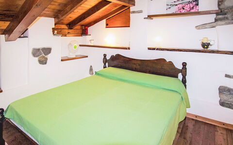 Caa de Sass: Bois, Design Intérieur, Meubles, Domicile, Sol, Plafond, Chambre, Pièce, Chalet, Lit