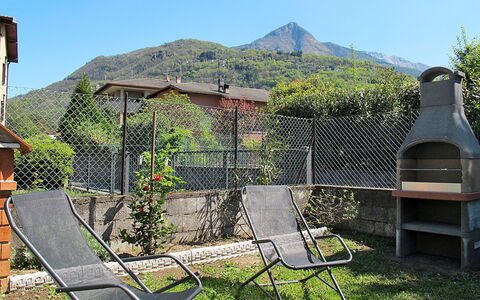 Casa Savina: Propriété, Chalet, Maison, Immobilier, Herbe, Toit, Jardin, Cour, Bâtiment, Domicile