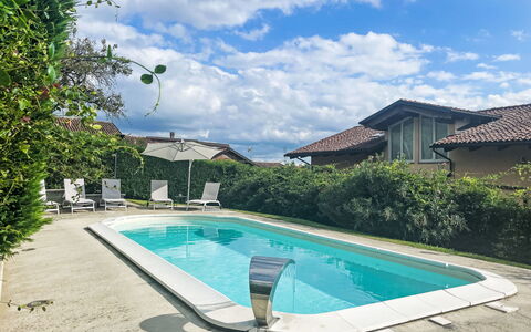 Villa Felice: Piscine, Maison, Domicile, Composite, Mobilier De Jardin, Recours, Ombre, Biens, Hacienda, Aménagement Paysager