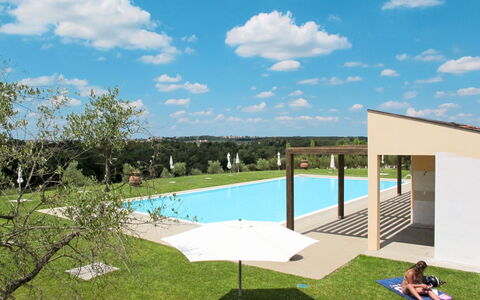 Casa Fitzy: Nuage, Ciel, Bâtiment, Propriété, Plante, Piscine, Ombre, Lot Terre, Mobilier De Jardin, Maison