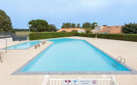 Les Mathes 200: Piscine, Composite, Loisir, Recours, Ombre, Mobilier De Jardin, Aménagement Paysager, Centre De Loisirs, Thermes, Ville Resort