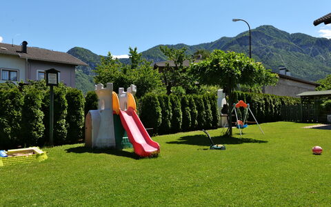 Lago di Caldonazzo 701: Herbe, Pelouse, Jeux, Des Loisirs, Lot Terre, Loisir, Prairie, Gazon Artificiel, Arbre, Paysage