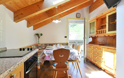Campitello 647: Propriété, Pièce, Cuisine, Bâtiment, Meubles, Maison, Comptoir, Design Intérieur, Domicile, Cabinetry