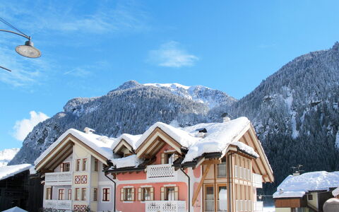 Giovanni (Cpo359): Neige, L'Hiver, Montagne, Montagnes Relief, Chaîne De Montagnes, Village De Montagne, Station De Montagne, Propriété, Ciel, Alpes