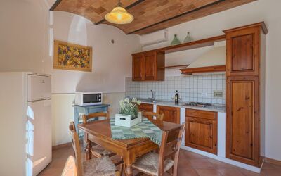 Alle Vacche 694.1: Meubles, Cabinetry, Propriété, Table, Comptoir, Chaise, Bois, Design Intérieur, Plante D'Appartement, Cuisine