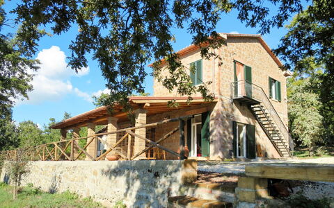 Lago di Bolsena 616: Propriété, Maison, Domicile, Immobilier, Bâtiment, Chalet, Zone Rurale, Arbre, Architecture, Paysage