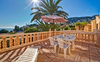 Canuta Baja 1009.6: Nuage, Ciel, Bâtiment, L'Eau, Propriété, Meubles, Bleu Azur, Piscine, Plante, Mobilier De Jardin